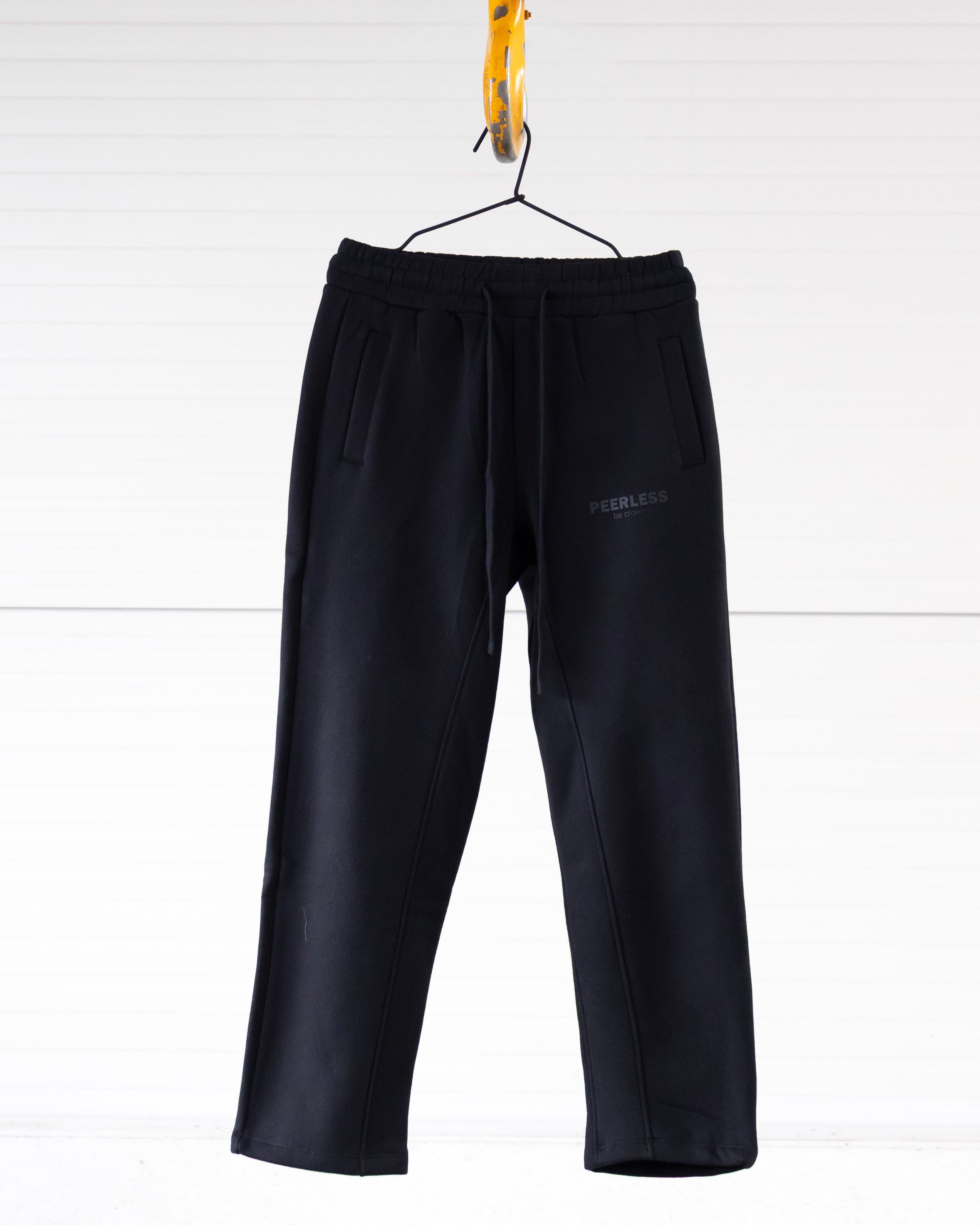 ICONIC SWEATPANTS BLACK