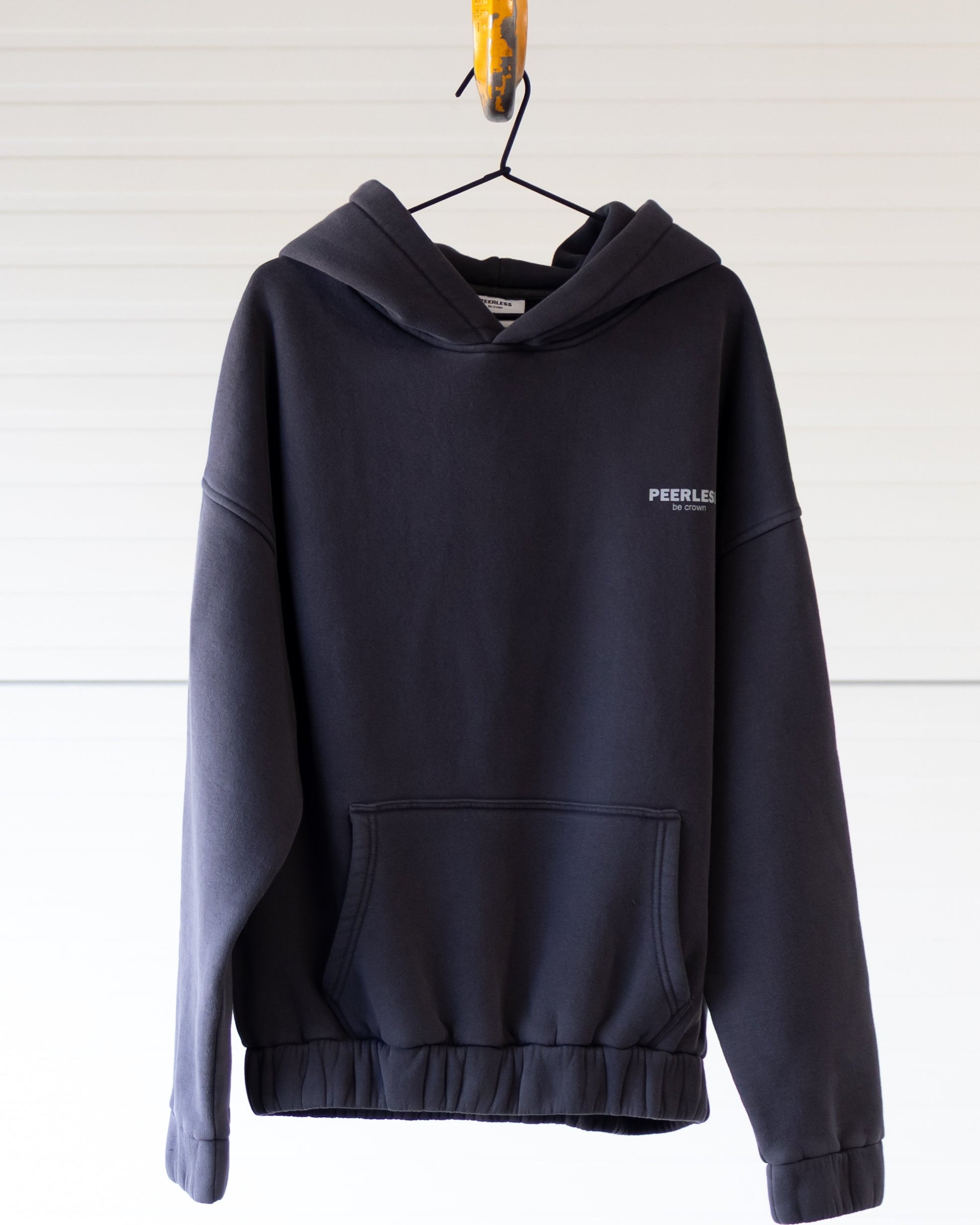 CROWNED HOODIE WASHED BLACK 1